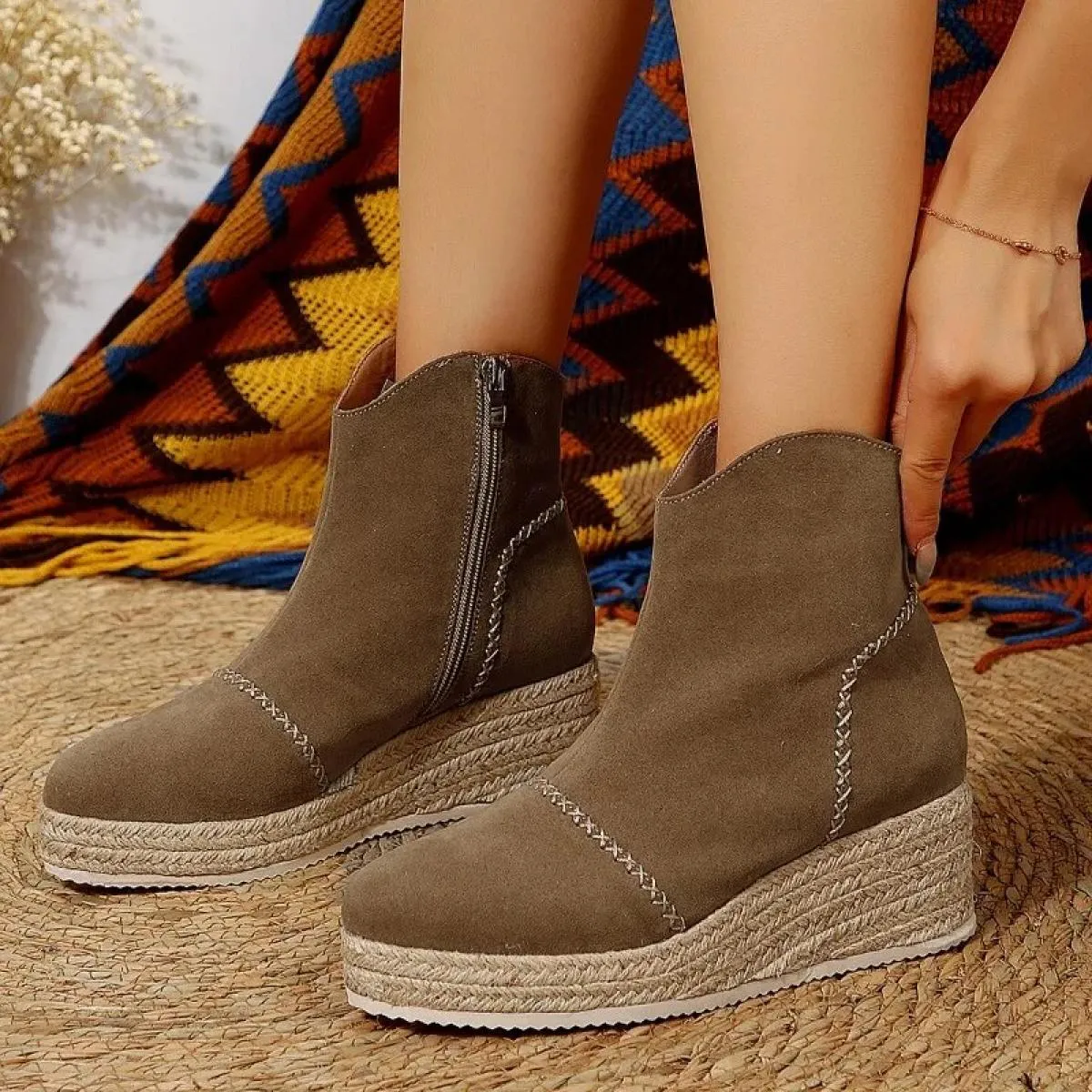 2023 moda nuovo classico tubo corto scamosciato tacco inclinato stivali da donna cerniera tinta unita comfort casual testa tonda