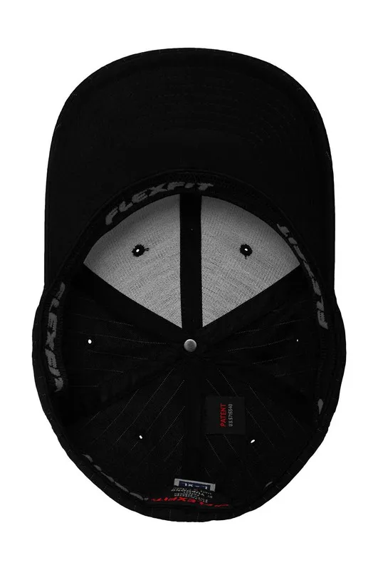 Cappellino a righe