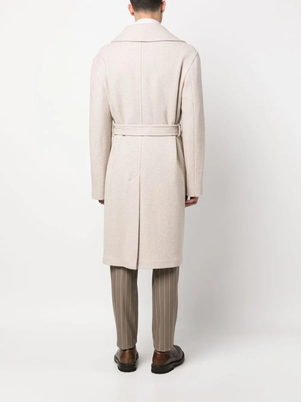 cappotto beige con cintura
