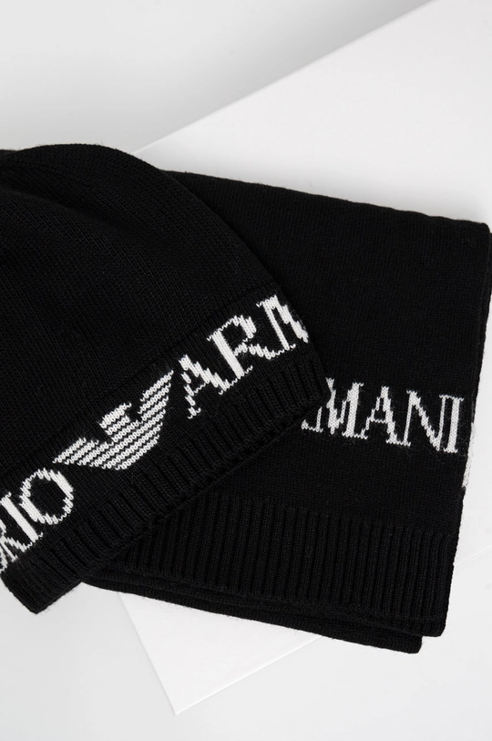 Emporio Armani cappello e sciarpa con aggiunta di lana