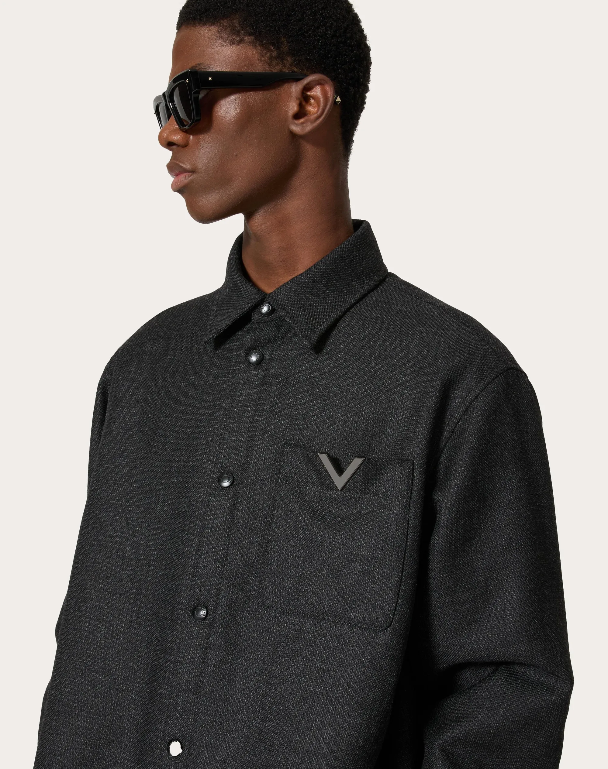 GIACCA CAMICIA IN TWEED DI LANA CON V DETAIL METALLICA