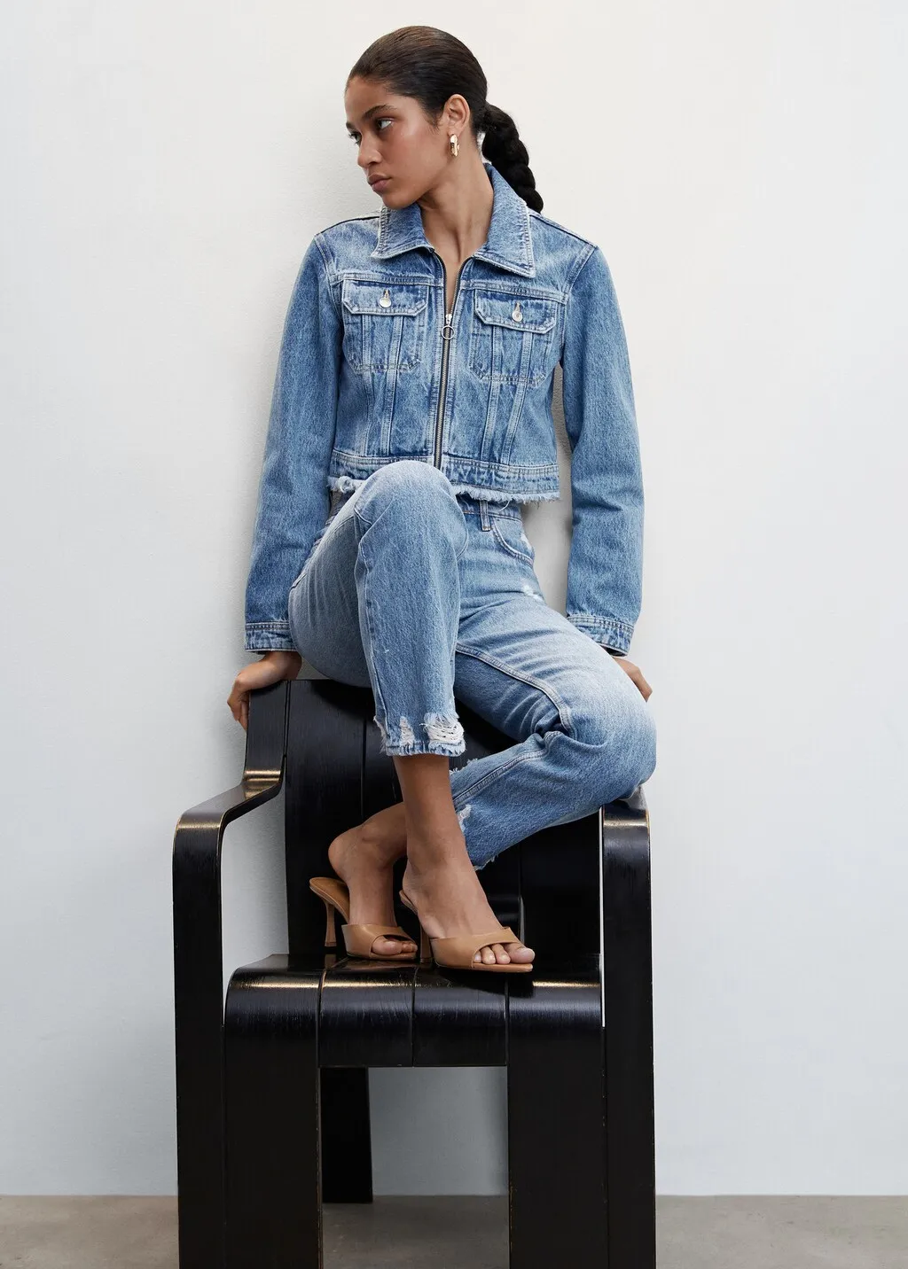 Jeans diritti vita alta strappa