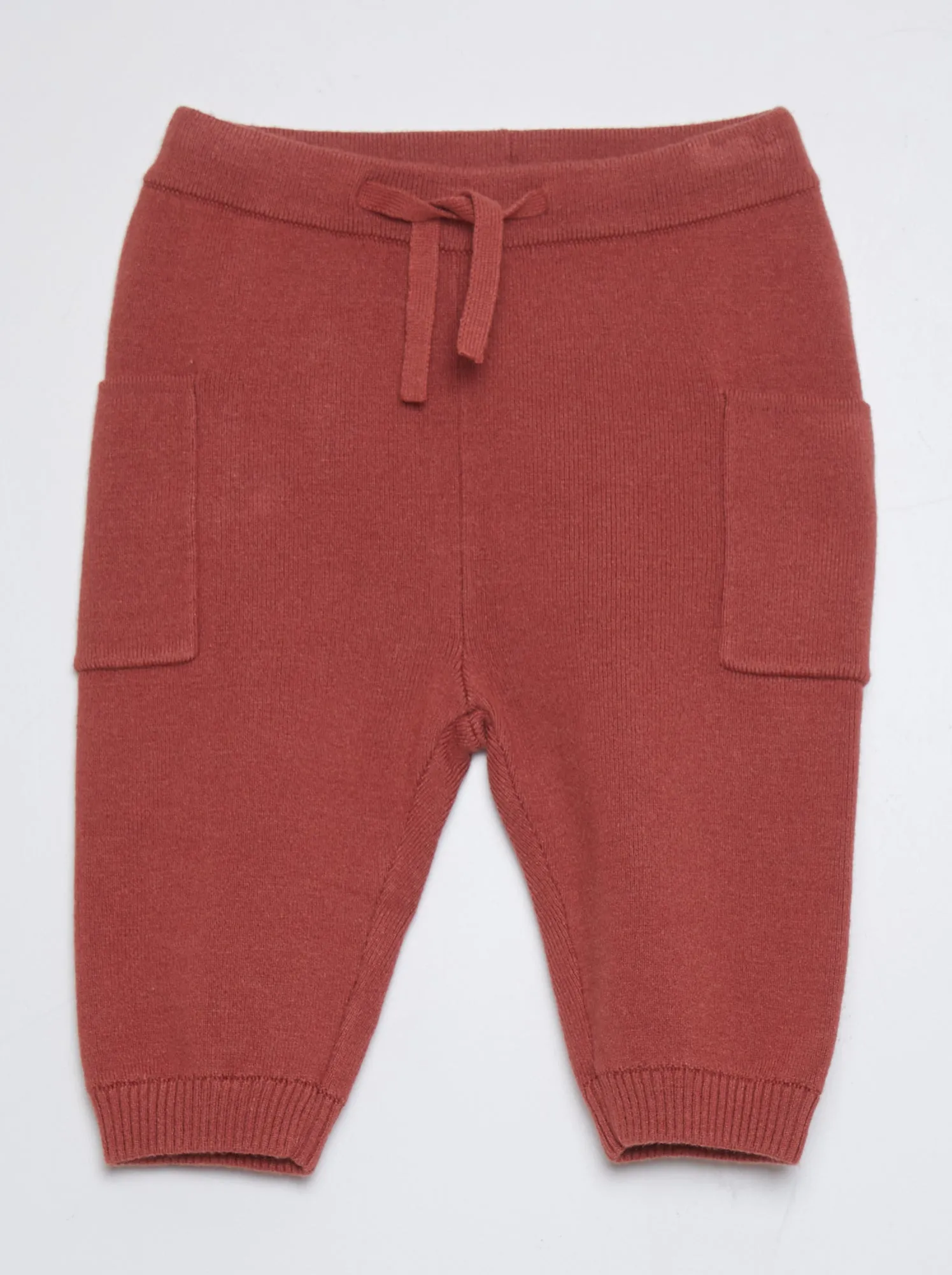 Joggers con tasche applicate + calzini - ROSSO