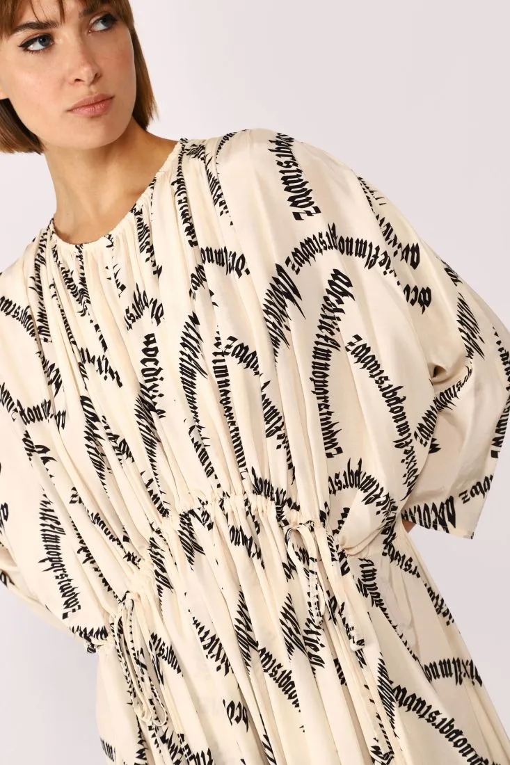  Long oversized dress with contrasting writing print    