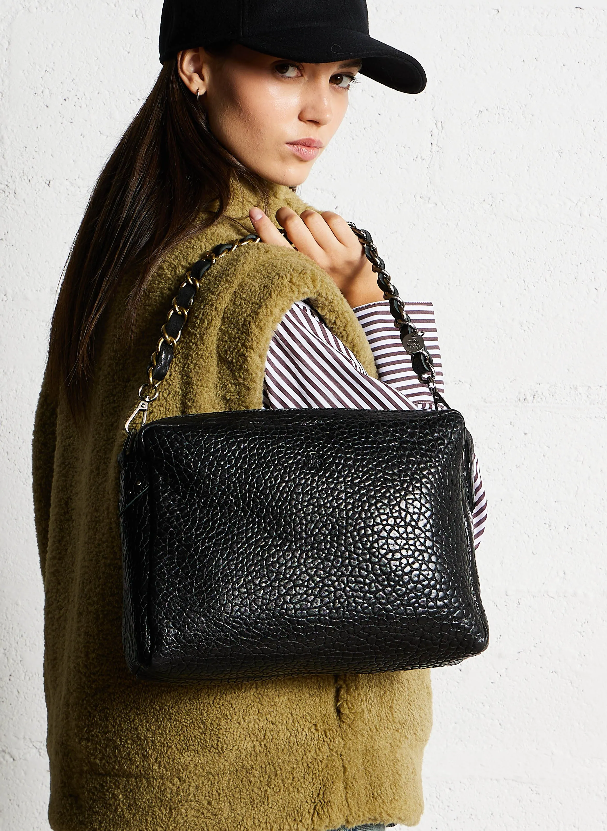  MILA LOUISE   MAMA - Borsa a tracolla in pelle goffrata | Nero