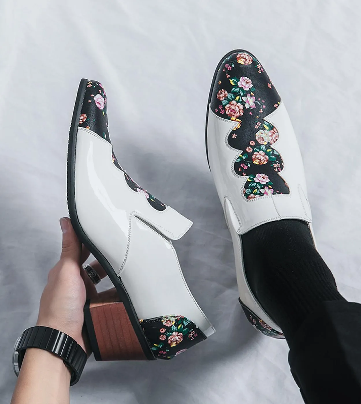 Nuovi uomini di moda Stivali eleganti a punta Scarpe con rialzo in altezza Tacchi alti da uomo Articoli di lusso per feste Banch