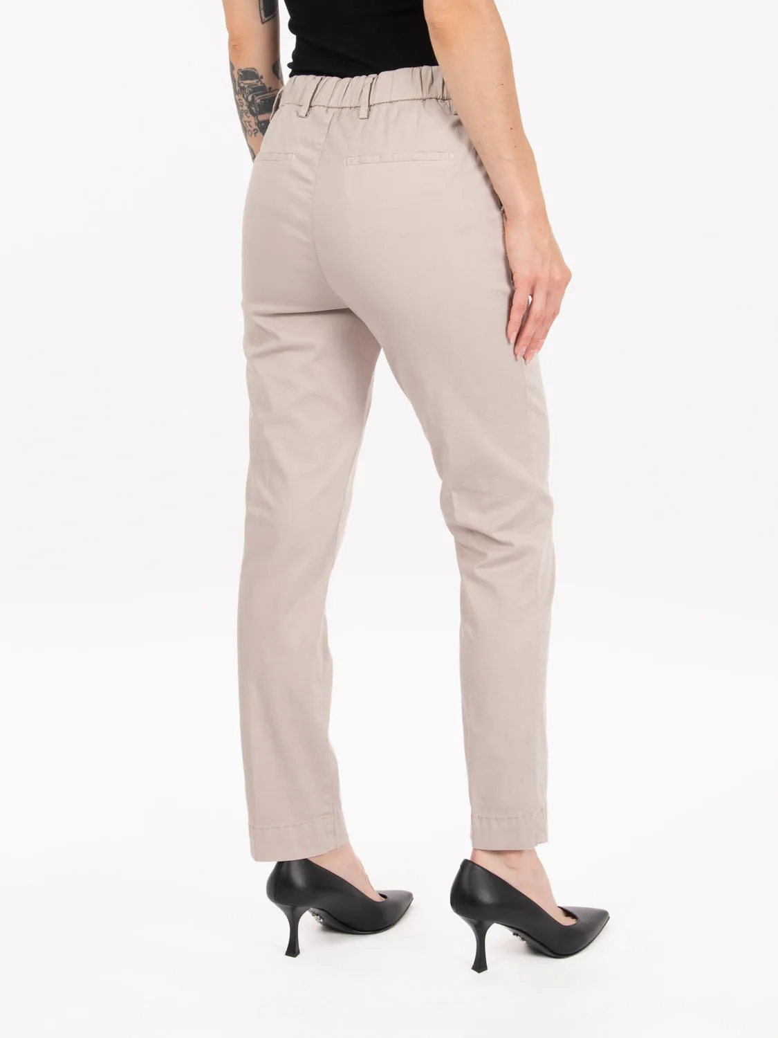 Pantaloni chino sabbia
