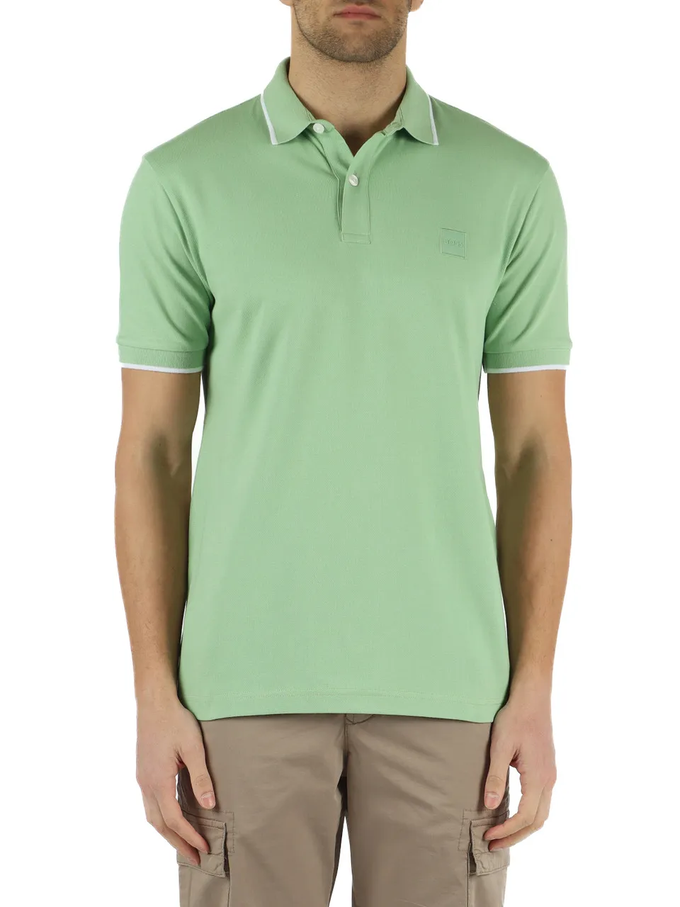 Polo slim fit in cotone piquet con patch logo frontale