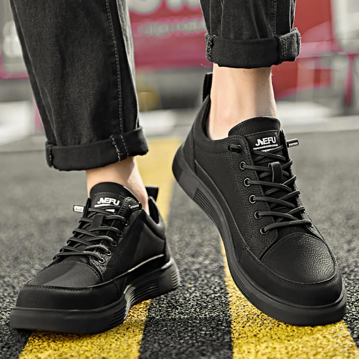 Scarpe antinfortunistiche in pelle micro Scarpe da lavoro anti-pugnalate da uomo Sneakers con punta in acciaio Stivali antinfort