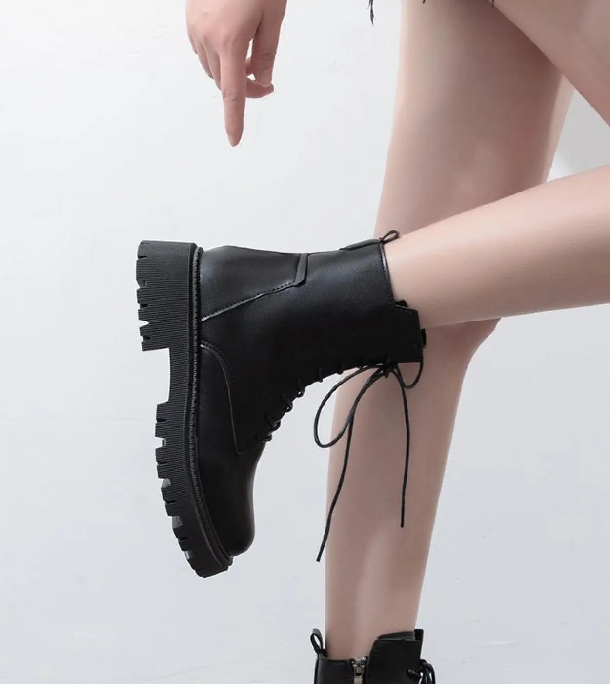 Scarpe autunnali da donna Donna Zeppa Tacco medio Piattaforma Caviglia in pelle Bianco 2022 Stivali sportivi da donna Sneakers i