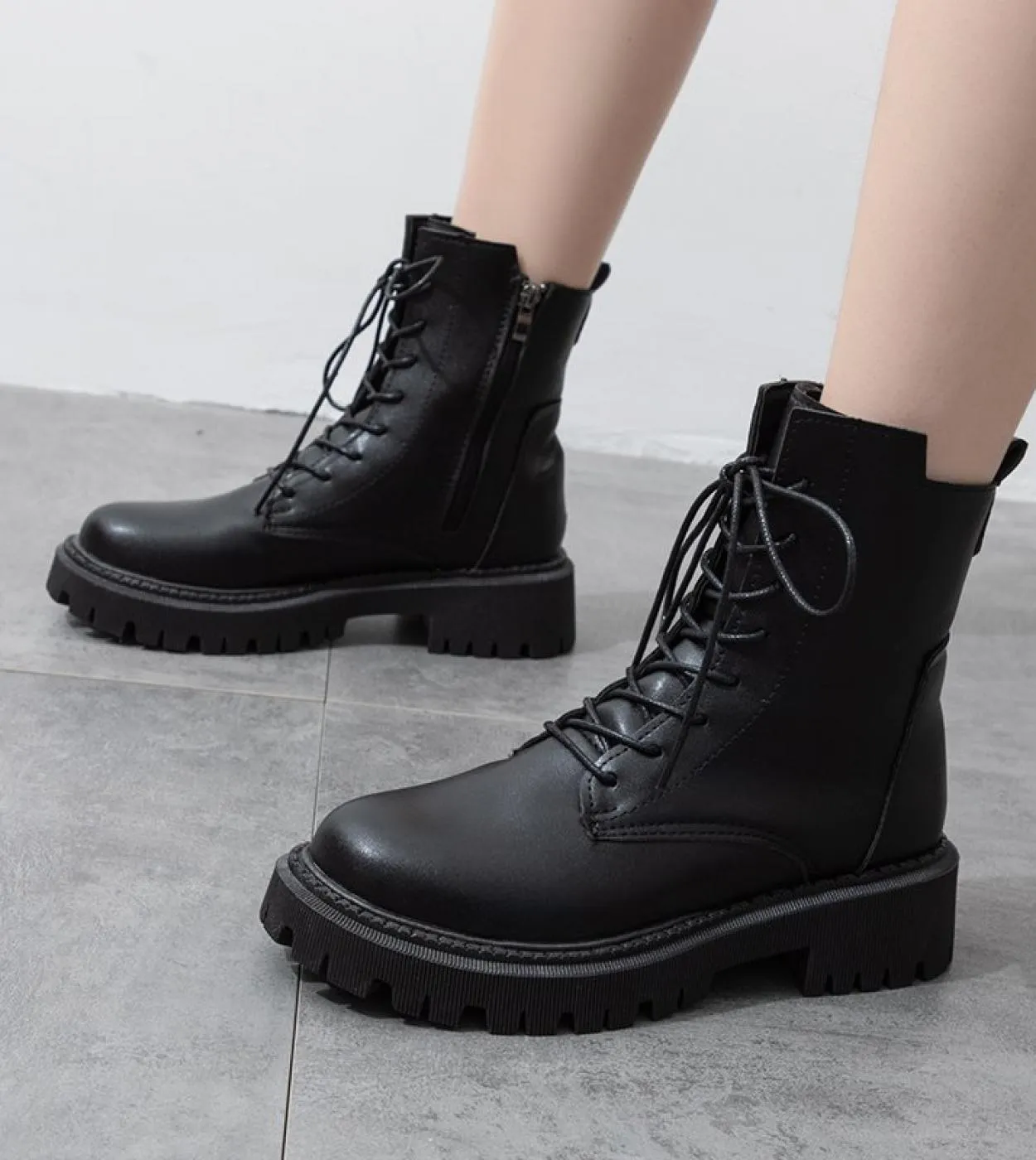 Scarpe autunnali da donna Donna Zeppa Tacco medio Piattaforma Caviglia in pelle Bianco 2022 Stivali sportivi da donna Sneakers i