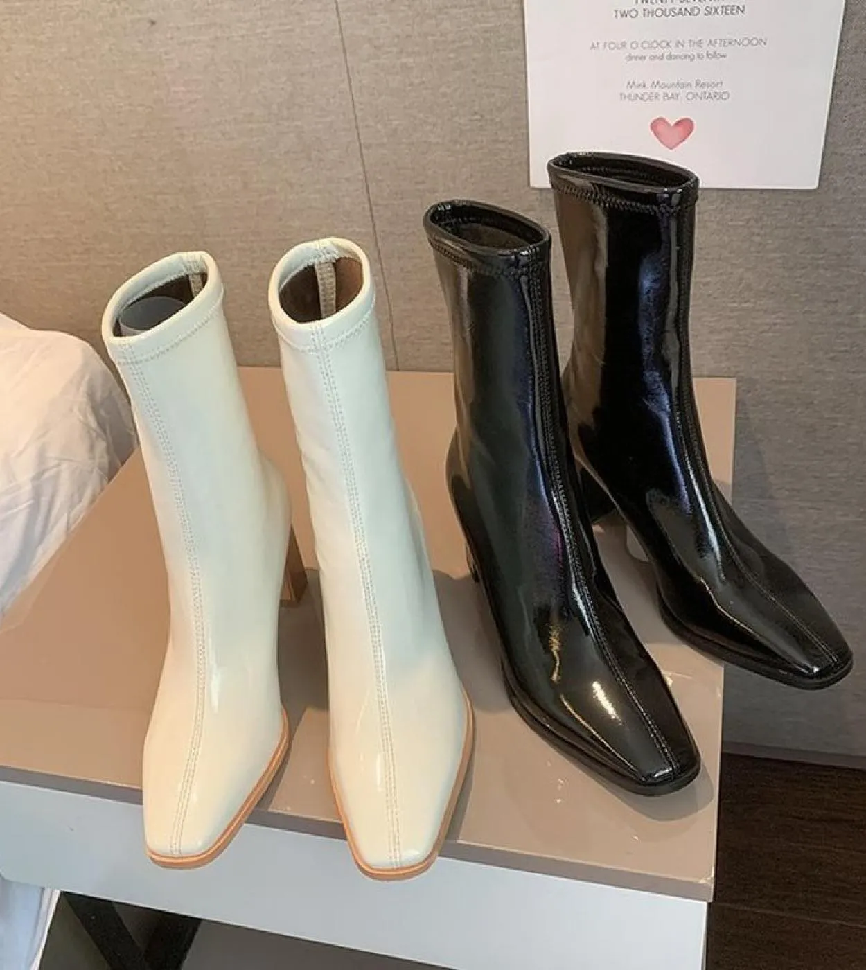 Scarpe autunnali per stivali da donna Donna 2022 Nuovi tacchi alti Stivale da donna di lusso Zeppa invernale femminile Peluche n