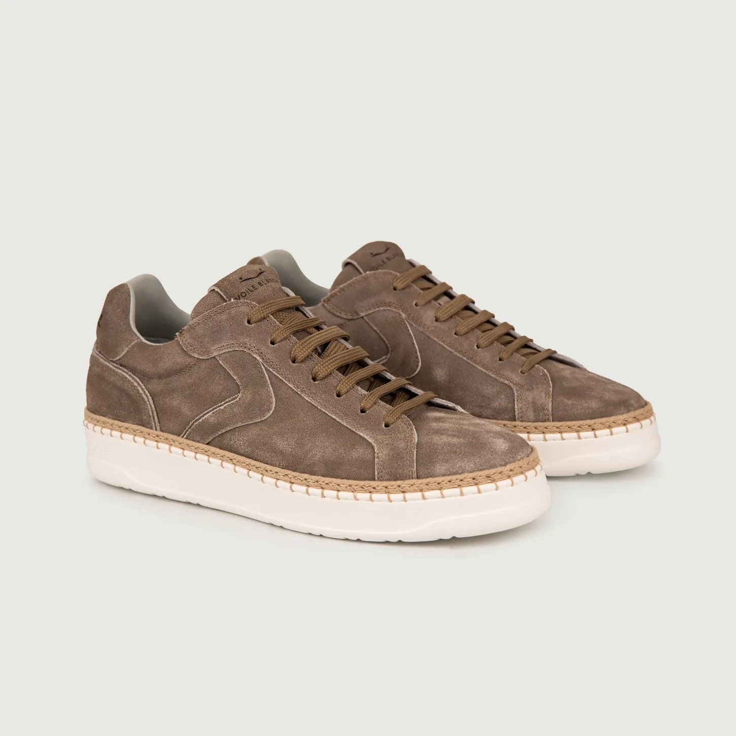 SNEAKER IN PELLE SCAMOSCIATA TAUPE CON INSERTO IN CORDA
