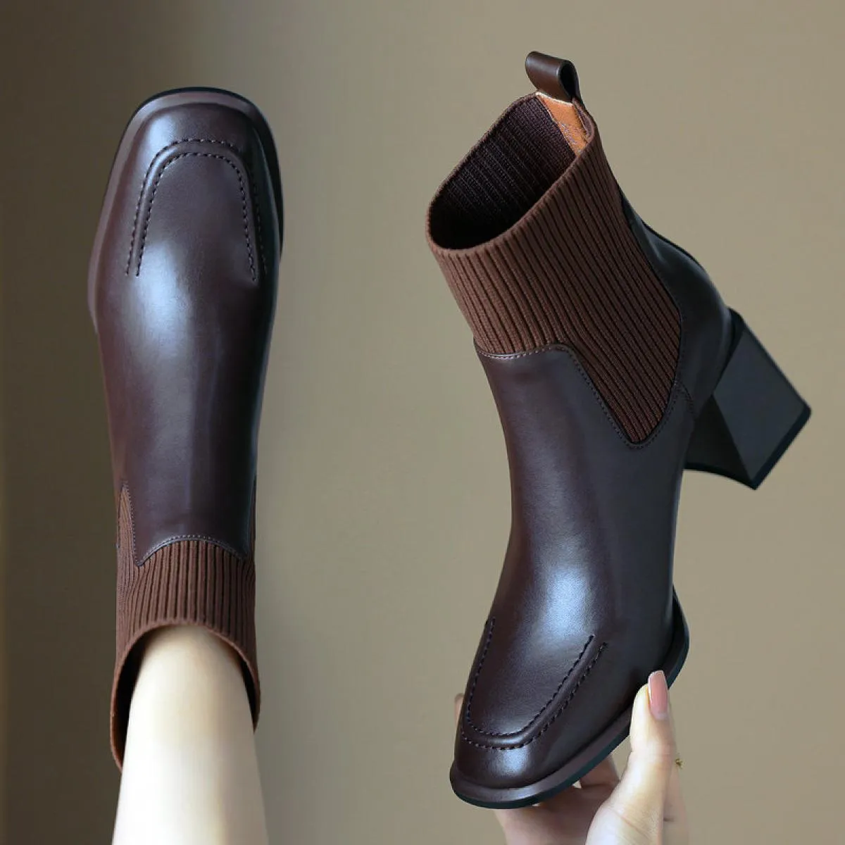 Stivali basic alla caviglia da donna con tacco alto spesso Autunno Inverno Vera pelle lavorata a maglia punta quadrata Scarpe da