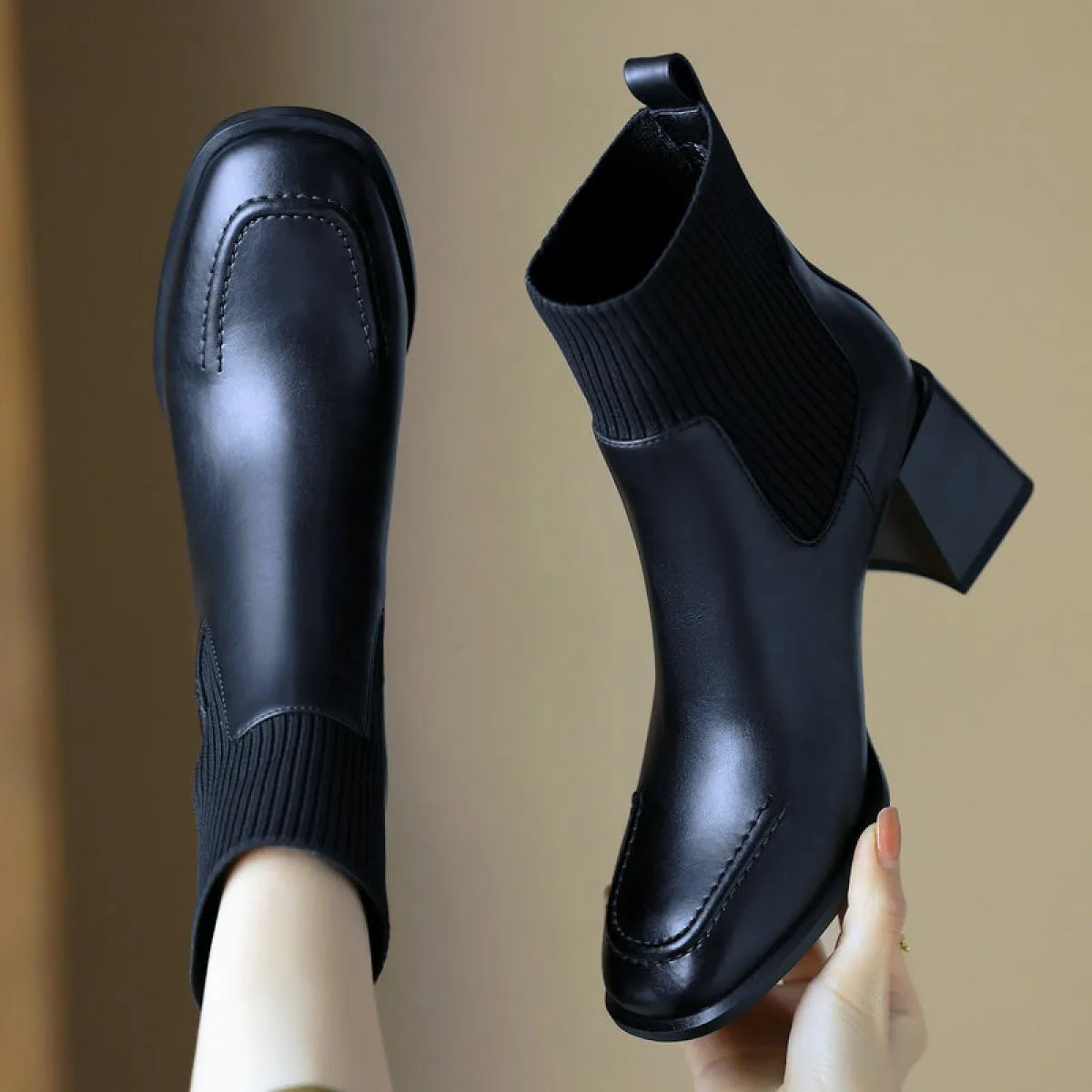 Stivali basic alla caviglia da donna con tacco alto spesso Autunno Inverno Vera pelle lavorata a maglia punta quadrata Scarpe da
