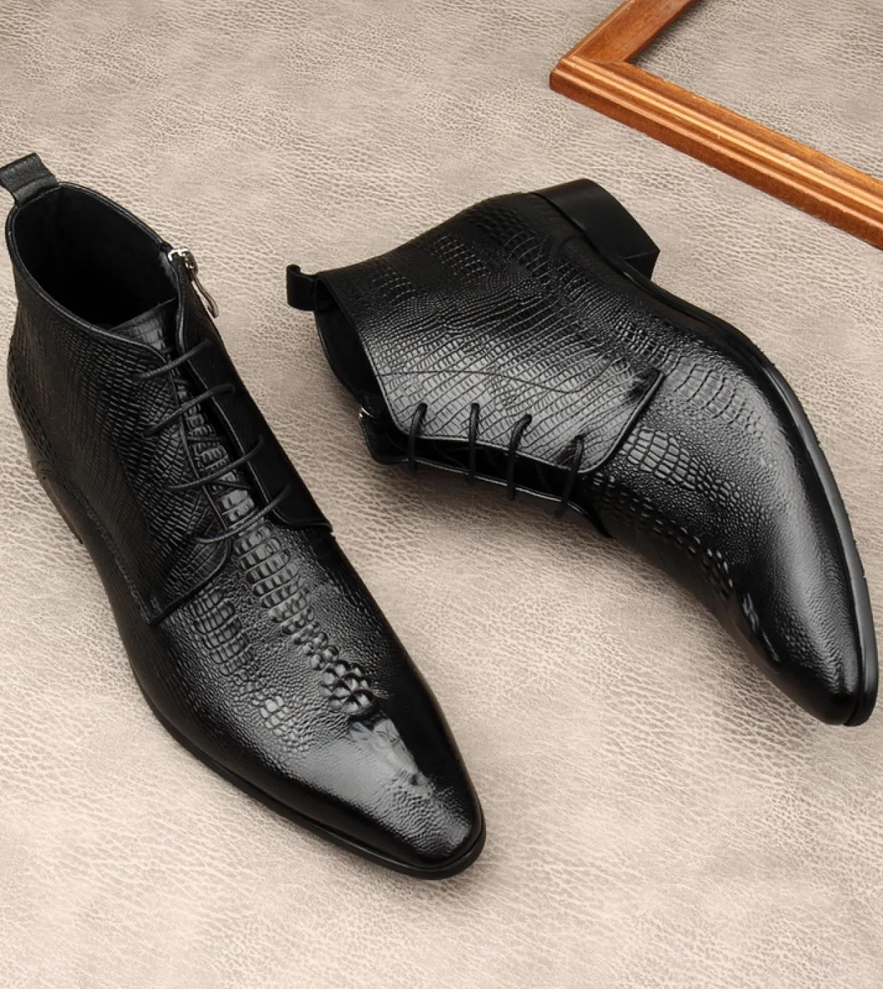 Stivali da uomo di lusso Moda modello coccodrillo Vera pelle Marca fatta a mano 2022 Inverno Nuovo stile Caldo caviglia Uomo Bus