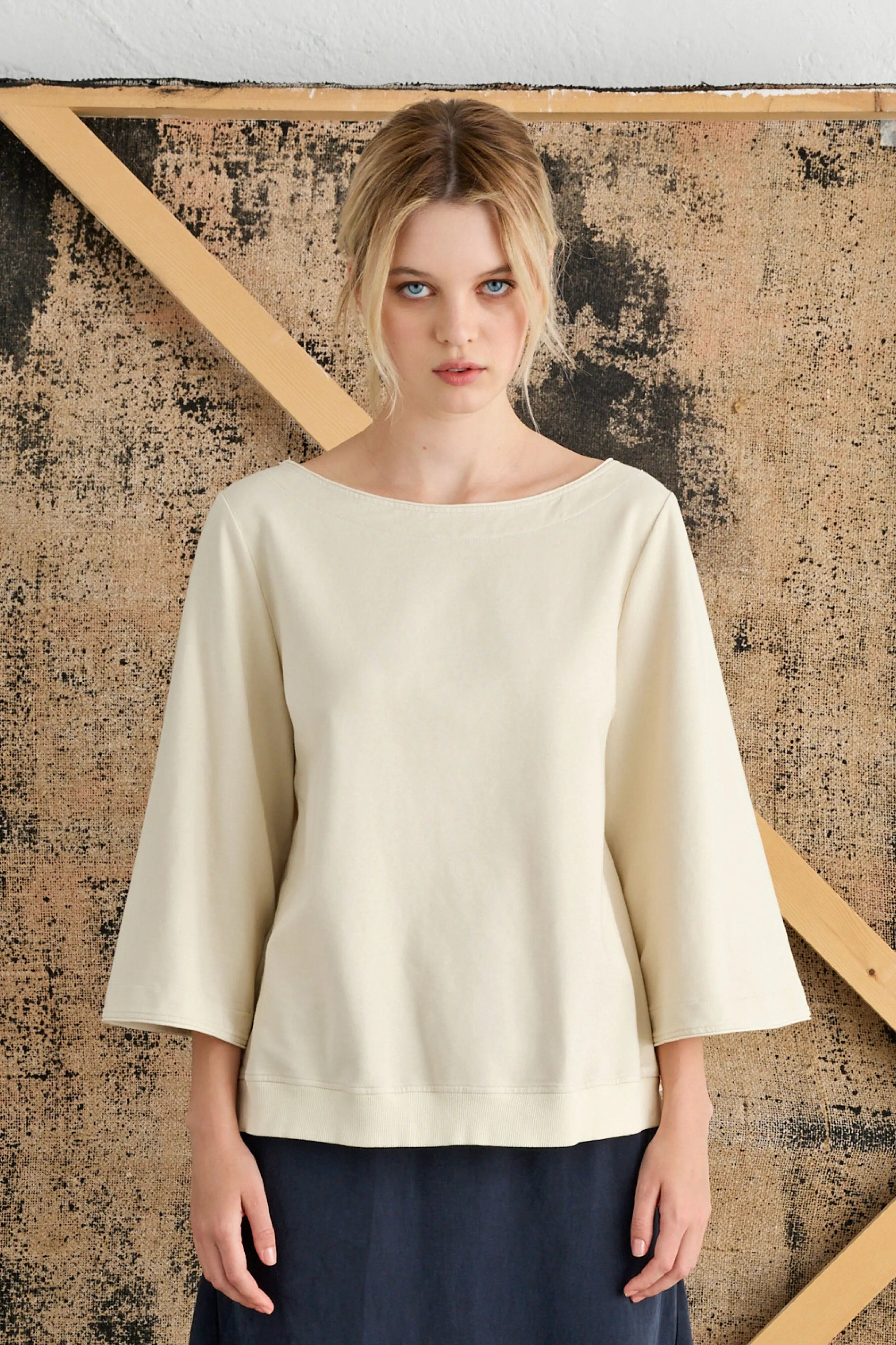 Sweatshirt with Boat Neck Garment-Dyed 4840 2261