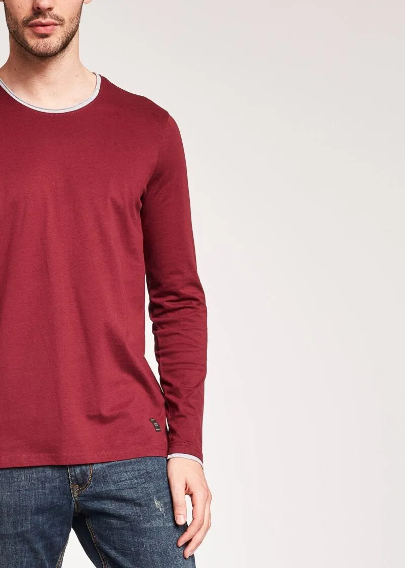 T-shirt con maniche lunghe
