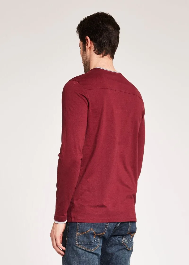 T-shirt con maniche lunghe