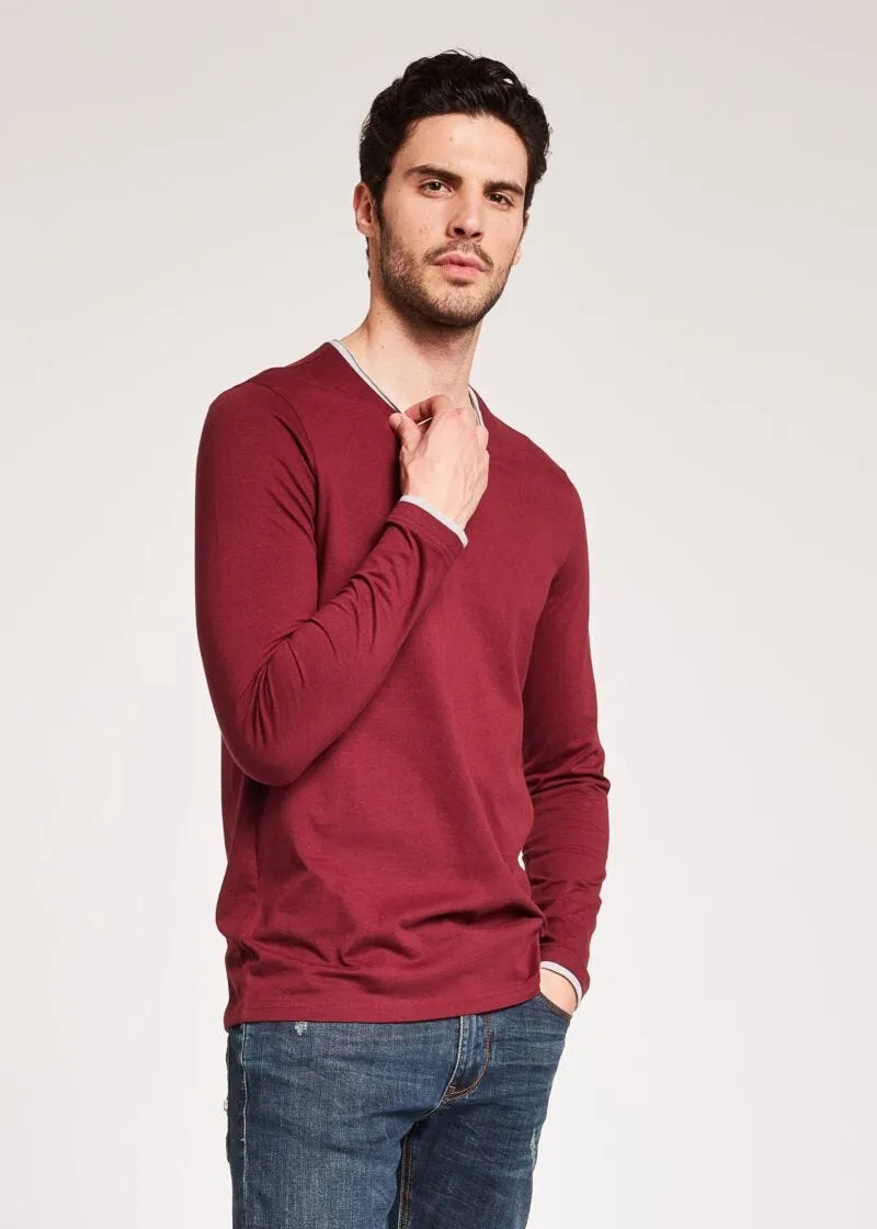 T-shirt con maniche lunghe