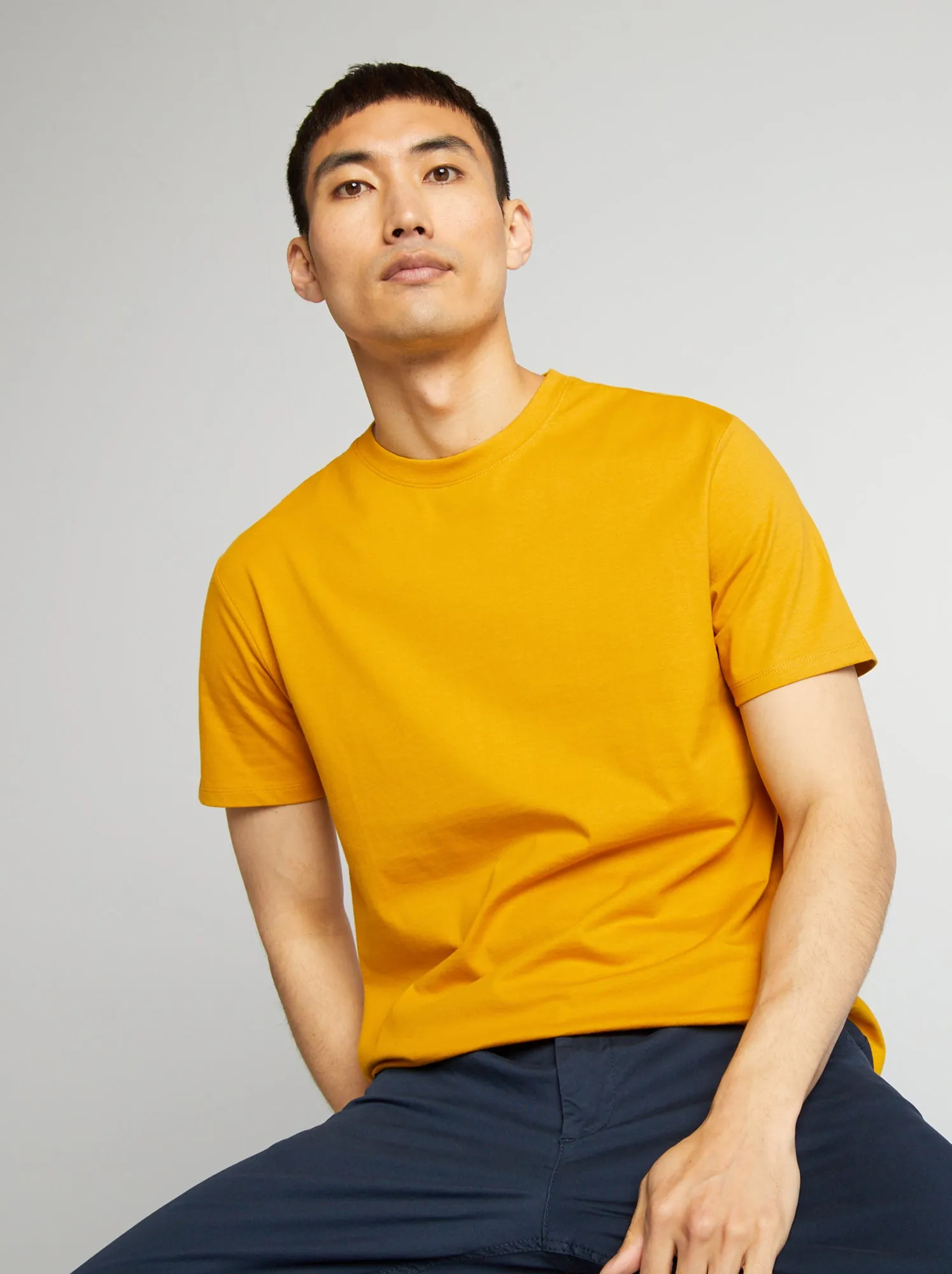 T-shirt scollo tondo in cotone - GIALLO
