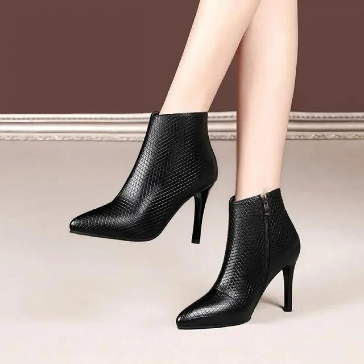 Tacchi alti in pelle Autunno Inverno Cerniera laterale Stivali da donna Décolleté Party Office Lady Scarpe Donna 2024