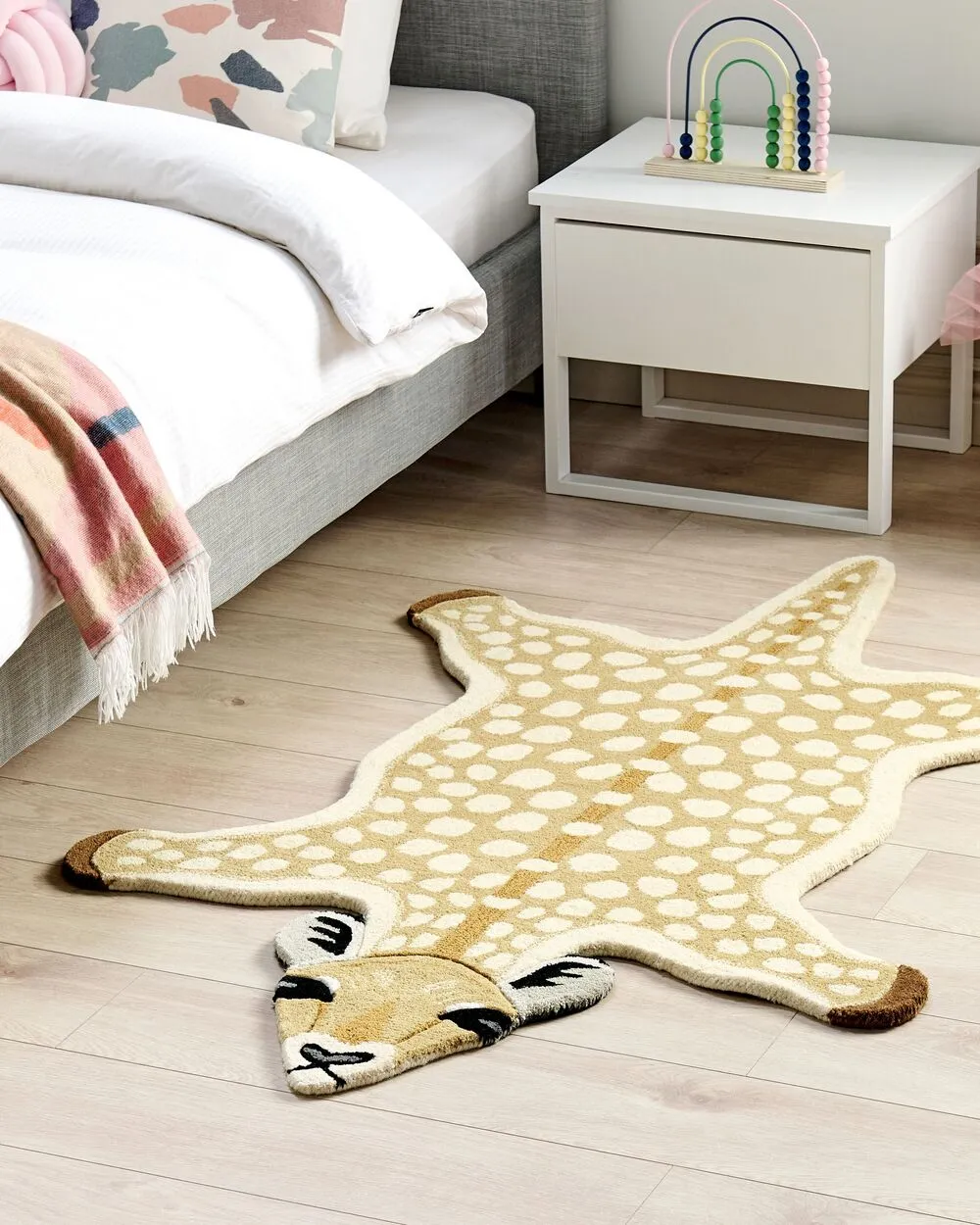 Tappeto per bambini lana giallo e beige motivo capriolo 100 x 160 cm YONA